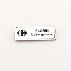 Ecuson Personalizat 2.4x7cm pentru Market cu sistem de prindere