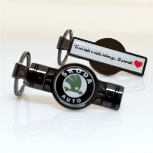 Breloc Auto Metalic Personalizat SD2 NEGRU LUCIOS