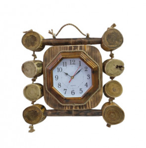 Ceas traditional de perete din lemn