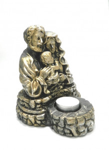 Candela ceramica ce reprezinta Sfanta familie
