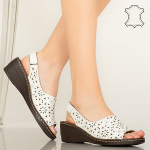 Pantofi piele naturala Crato albi