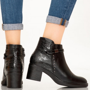 Botine imblanite Yro negre