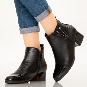 Botine imblanite San negre