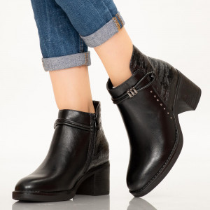 Botine imblanite Yro negre