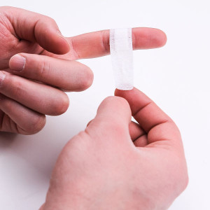 Plasturi pentru piele sensibilă Quadra Med Master-Aid, Asortat, 40 bucăți