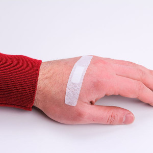 Plasturi Quadra Med, Master-Aid, pentru piele sensibilă, 5 mărimi, 40 bucăți