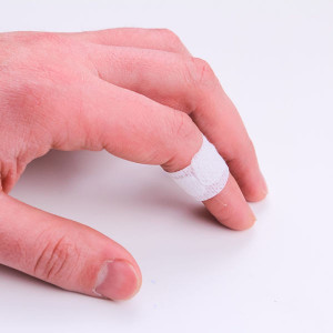 Plasturi Quadra Med, Master-Aid, pentru piele sensibilă, 5 mărimi, 40 bucăți