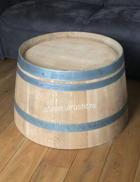 Masuta de cafea dintr-o baza de butoi lemn injumatati