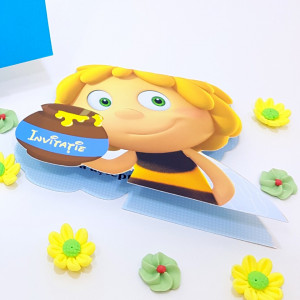 Invitatii Botez Contur Albinuta