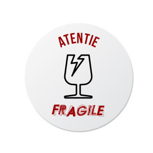 Etichete personalizate cu FRAGILE, 100 buc, PVC, rezistente la apa