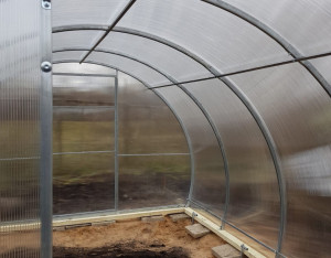 Sera policarbonat Energon 3X6 m, otel galvanizat 40x20 mm si policarbonat 4mm