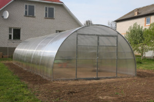 Sera policarbonat Energon 4x4 m, otel galvanizat 40x20 mm si policarbonat 4 mm