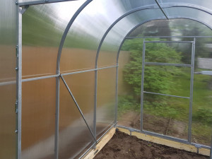 Sera policarbonat Energon Mini 2.1x8 m, otel galvanizat 40x20 mm si policarbonat 4mm