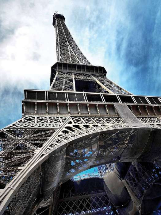 Eiffel tower bedroom wall mural 144A