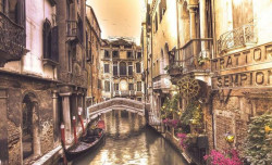 Gondola in Venice art wall mural - 1730