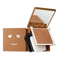 Fond de ten pudra, Benefit, Hello Happy