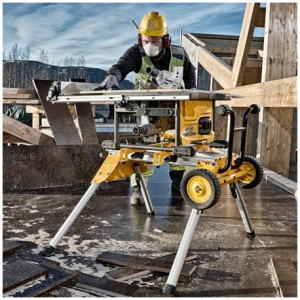 Ferastrau cu masa Dewalt disc 210mm cu acumulatori Flexvolt si statie de incarcare 54V XR 6.0Ah - DCS7485T2