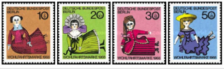 Berlin 1968 - rochii, serie neuzata