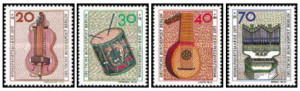Berlin 1973 - instrumente muzicale, serie neuzata