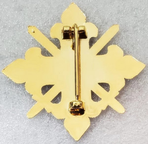 Insigna cu ac, Ordinul lui Mihai Viteazul - 5.5 x 5.5 cm, metal emailat