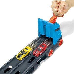 Camion si pista de masinute Hot Wheels-Speedway Hauler cu trailer si 3 masinute
