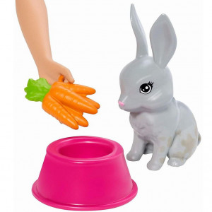 Set de joacă Grădiniţă pentru animale cu păpuşă blondă, Barbie