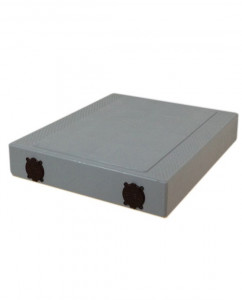 Capac din plastitc ventilat si izolat