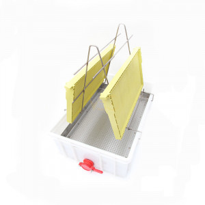 Tava de descapacit din plastic 20cm - cu filtru inox si canea plastic