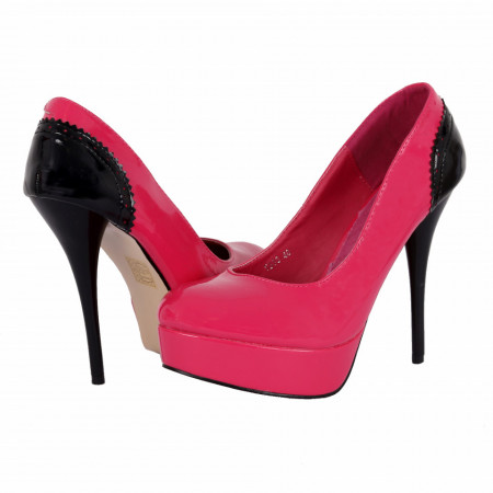 Pantofi cu toc cod Y983 Fuchsia - Pantofi cu toc și platformă foarte înalte pentru dame care vă pot completa o ținută fresh în acest sezon. Incalțî-te cu această pereche de pantofi la modă și asorteaz-o cu pantalonii sau fusta preferată pentru a creea o ținută deosebită. - Deppo.ro