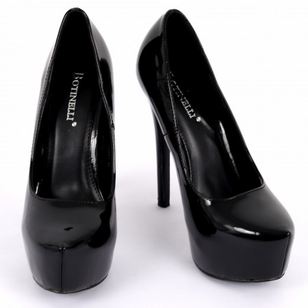 Pantofi cu toc cod EK0001 Negri - Pantofi cu toc și platformă foarte înalte pentru dame care vă pot completa o ținută fresh în acest sezon. Incalțî-te cu această pereche de pantofi la modă și asorteaz-o cu pantalonii sau fusta preferată pentru a creea o ținută deosebită. - Deppo.ro