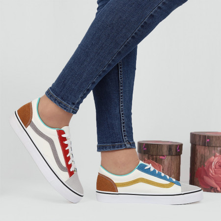 Pantofi Sport Cod 677 - Pantofi sport din piele ecologică
Închidere prin șiret
Foarte comfortabili - Deppo.ro