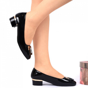 Pantofi Cu Toc 5524 Negri - Pantofi pentru dame din piele ecologică lăcuită
Foarte confortabili potriviți pentru birou sau evenimente speciale - Deppo.ro