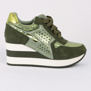 Pantofi Sport Allison Cod 454 - Pantofi sport din piele ecologică întoarsă cu platformă
Model cu paiete
Foarte comfortabili - Deppo.ro