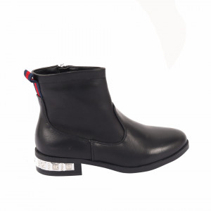 Botine cod CR4498 Negre - Botine din piele ecologică cu interior căptușit cu închidere cu fermoar - Deppo.ro