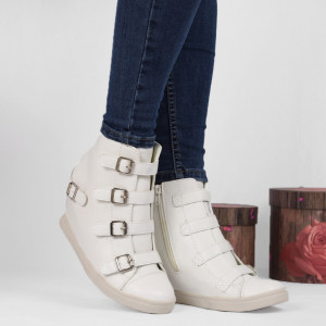 Pantofi Sport Cod 644 - Pantofi sport din piele ecologică cu platformă.
Închidere prin fermoar.
Foarte comfortabili. - Deppo.ro