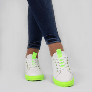 Pantofi sport Iris Albi - Pantofi sport din material textil cu talpă verde si un calapod comod - Deppo.ro