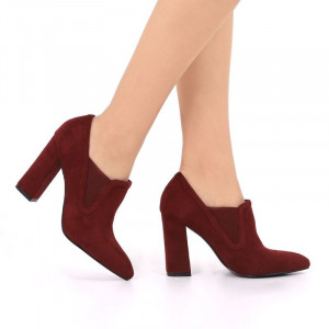 Botine Marie Wine Red - Botine din piele ecologică întoarsă de înaltă calitate cu interiorul căptuşit, în partea lateral interioară cât şi exterioară sunt prevăzute cu elastic - Deppo.ro