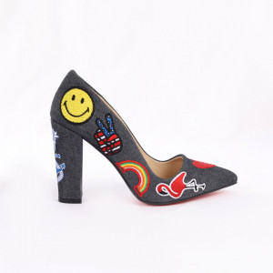 Pantofi cu toc cod 3409 Negri - Pantofi cu toc gros cu un model deosebit și vârf ascuțit , foarte confortabili potriviți pentru birou sau evenimente speciale. - Deppo.ro