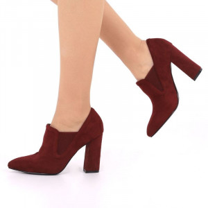 Botine Marie Wine Red - Botine din piele ecologică întoarsă de înaltă calitate cu interiorul căptuşit, în partea lateral interioară cât şi exterioară sunt prevăzute cu elastic - Deppo.ro