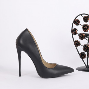 Pantofi cu toc cod 81246A001 Negri - Pantofi cu toc din piele ecologică cu un design unic., fii în pas cu moda şi străluceşte la următoarea petrecere. - Deppo.ro
