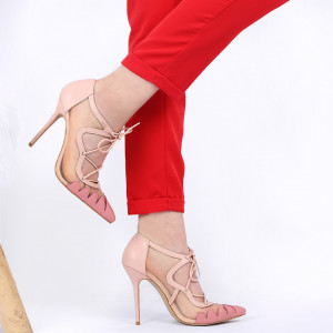 Pantofi cu toc pentru dame cod V404 Bej - Pantofi cu toc pentru dame din piele ecologică
Închidere prin baretă
Conferă lejeritate și eleganță - Deppo.ro