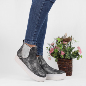 Pantofi Sport Cod 673 - Pantofi sport din piele ecologică cu platformă
Foarte comfortabili - Deppo.ro
