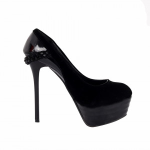 Pantofi cu toc cod 62811 Negri - Pantofi cu toc și platformă foarte înalte pentru dame care vă pot completa o ținută fresh în acest sezon. Incalțî-te cu această pereche de pantofi la modă și asorteaz-o cu pantalonii sau fusta preferată pentru a creea o ținută deosebită. - Deppo.ro
