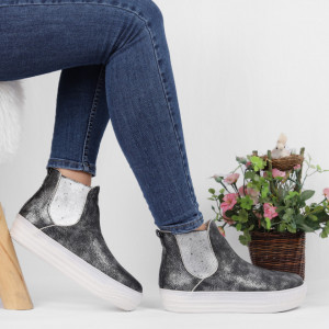 Pantofi Sport Cod 673 - Pantofi sport din piele ecologică cu platformă
Foarte comfortabili - Deppo.ro