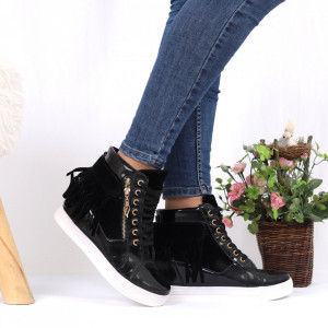 Pantofi Sport Carley Cod 694 - Pantofi sport din piele ecologică
Model cu franjuri
Închidere prin șiret
Foarte comfortabili - Deppo.ro