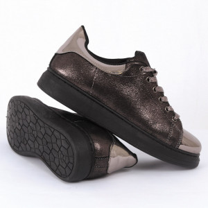 Pantofi Sport Giuliana Cod 448 - Pantofi sport din piele ecologică întoarsă și piele ecologică lăcuită
Model cu sclipici
Foarte comfortabili - Deppo.ro