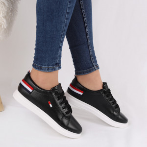 Pantofi sport Zoey Negri - Pantofi sport negrii din material textil cu talpă albă si un calapod comod - Deppo.ro