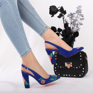 Pantofi cu toc cod 7706 Albaștri - Pantofi cu toc din piele ecologică cu un design unic.
Fii în pas cu moda şi străluceşte la următoarea petrecere. - Deppo.ro
