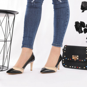Pantofi Cu Toc Cod C4480 Negri - Pantofi cu toc din piele ecologică lăcuită
Fii în pas cu moda şi străluceşte la următoarea petrecere. - Deppo.ro