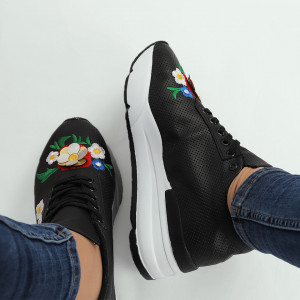 Pantofi Sport Cod 649 - Pantofi sport din piele ecologică cu platformă
Închidere prin șiret
Model înflorat deosebit de frumos
Foarte comfortabili - Deppo.ro